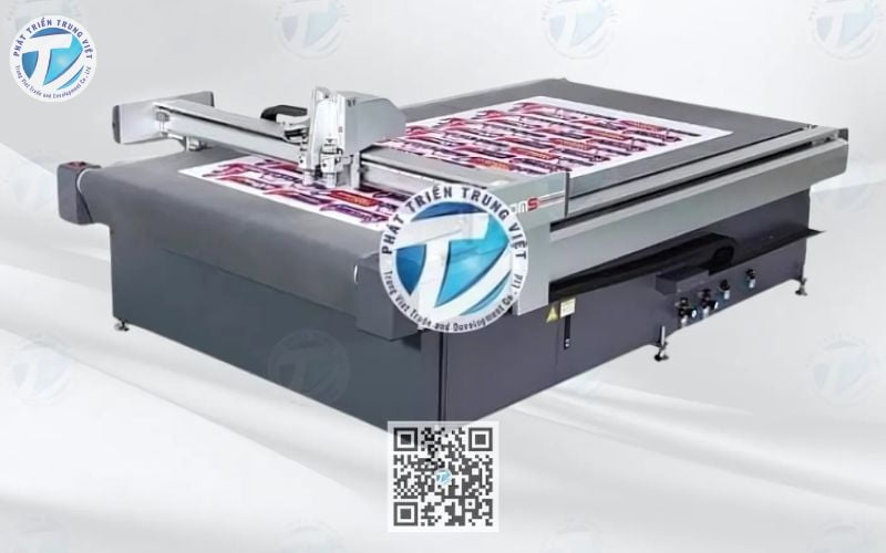 Máy khắc FORMAT, PP, DECAL 1625 có tốc độ cắt ấn tượng